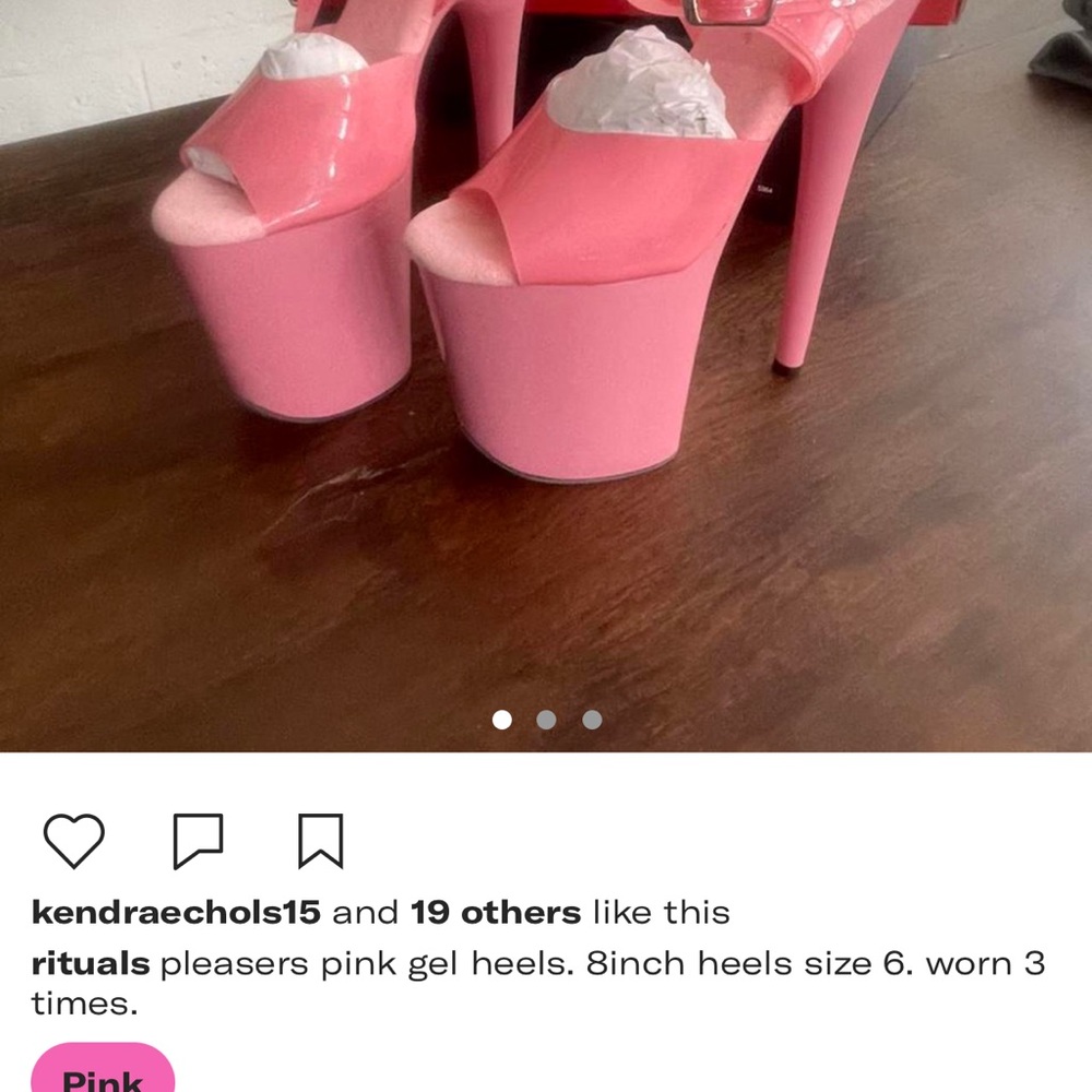 pink pleasers from depop